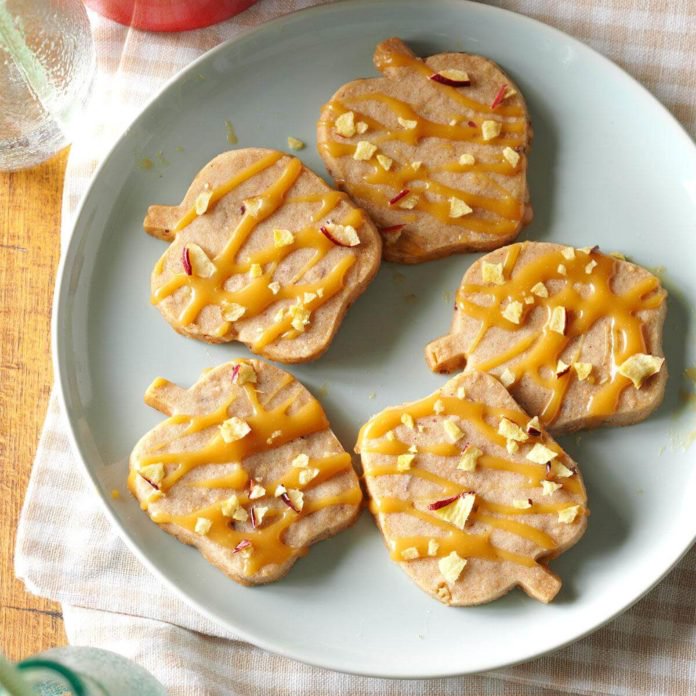 Caramel Apple Shortbread cookies on a plate