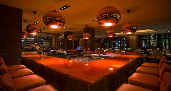Scampo restaurant bar