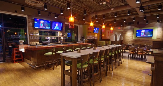 beefs express bar and community table