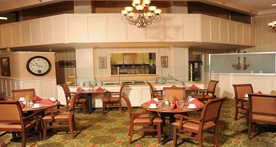 Rockynol’s Stone Bridge Grille dining room
