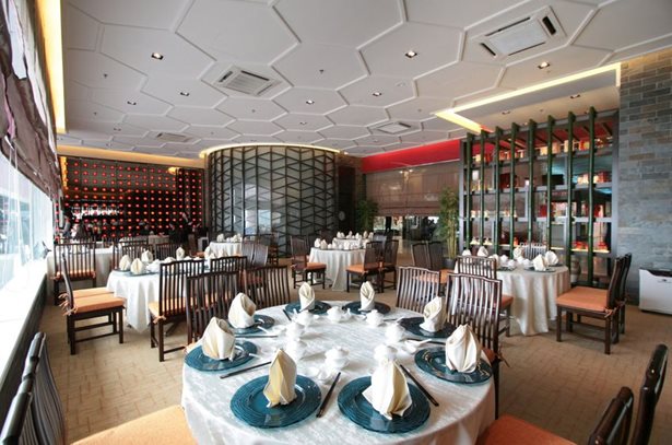 Country Clubs and Golf Clubs: Foodservice Equipment, Foodservice Supplies and Design/Build Services from TriMark Country Clubs and Golf Clubs: Foodservice Equipment, Foodservice Supplies and Design/Build Services from TriMark